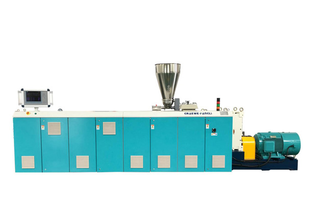 Précautions pour le fonctionnement de l'extrudeuse dans la ligne d'extrusion pour tuyau à paroi solide